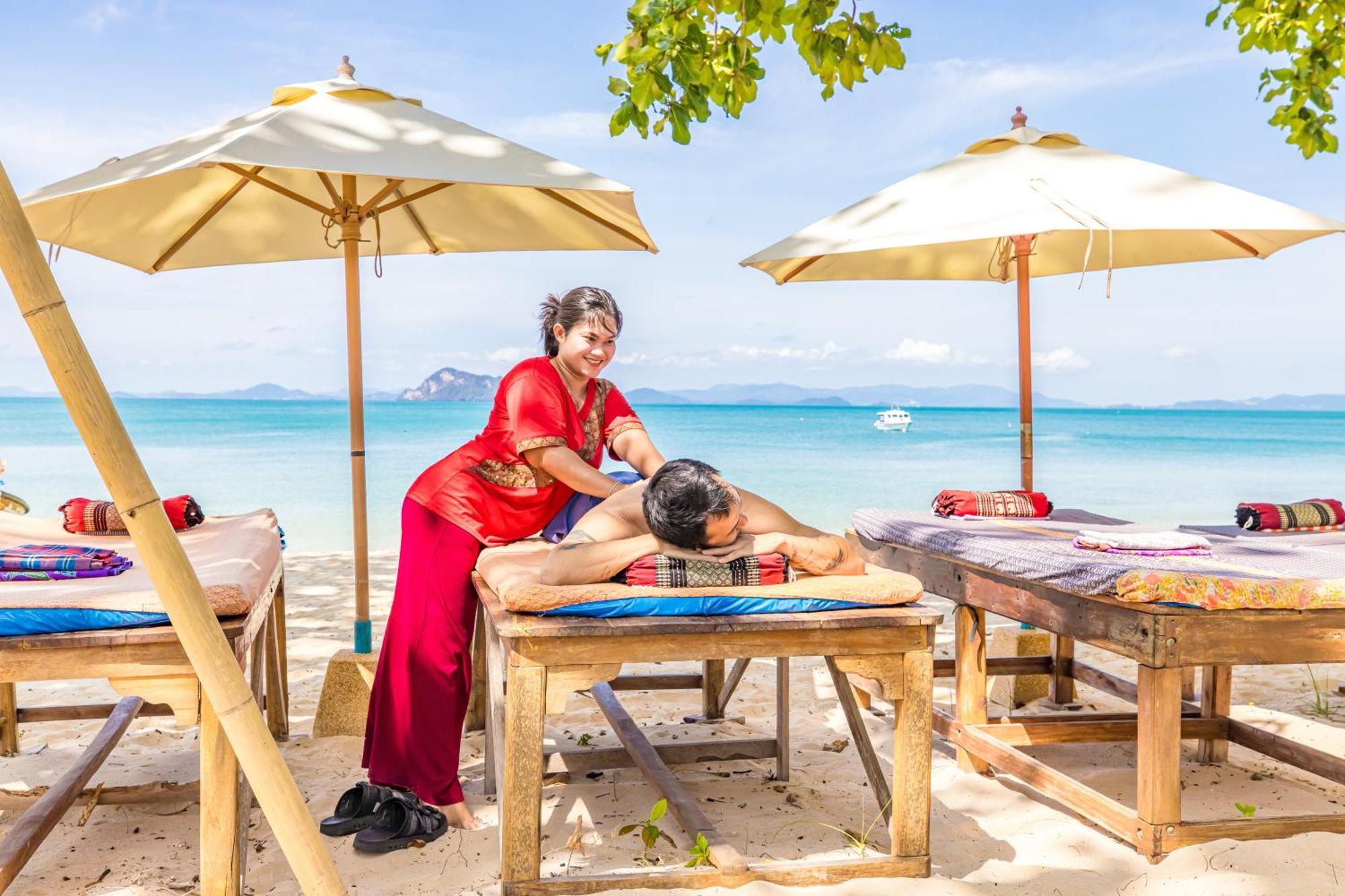 Royal Yao Yai Island Beach Resort Ko Yao Exterior foto